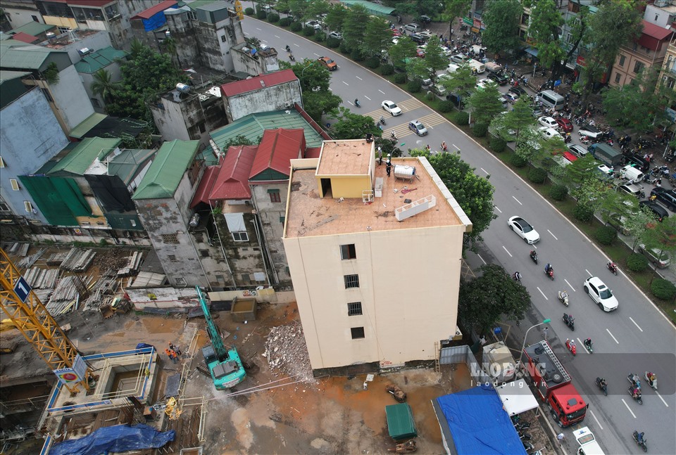 Read more about the article 🔥 Dịch Vụ Phá Dỡ Nhà Hà Nội Giá Rẻ – Báo Giá Mới Nhất 2024 – Liên hệ ngay Công ty Anh Tuấn 036.515.8006